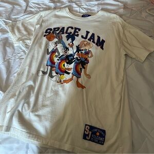 Space Jam special edition Pull and Bear shirt